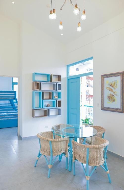 Bocas Style Casco Viejo Apartment